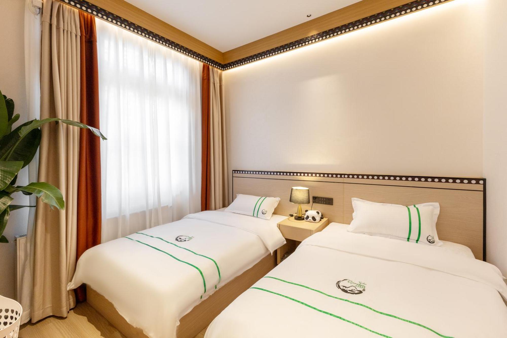 Xishu Garden Inn - Travel Agency Service - Car Rent Service - English Speaking تشنجدو المظهر الخارجي الصورة